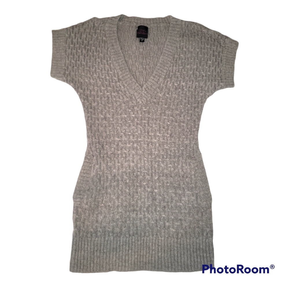2b Bebe sweater, taupe Sz S